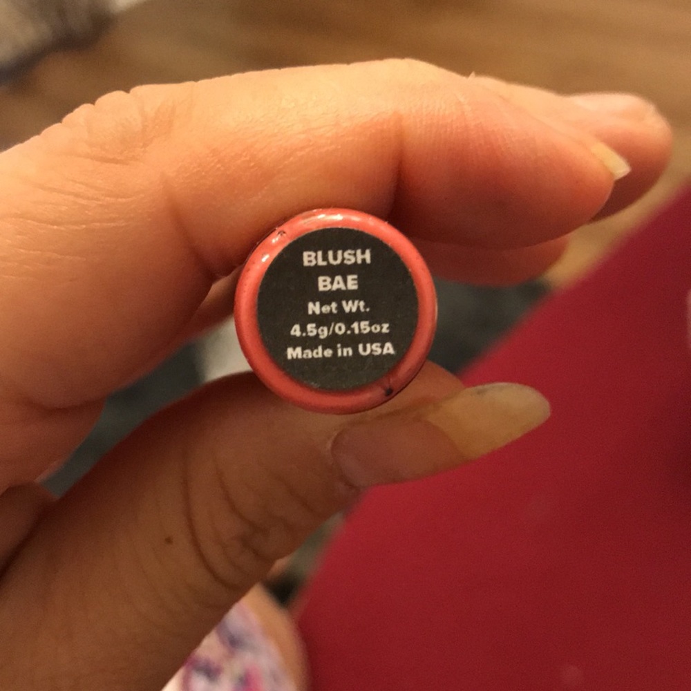 Lip gloss - Picture 4 of 4
